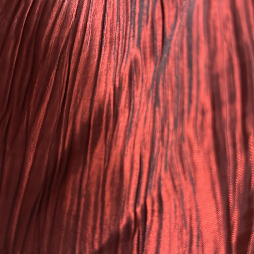 Red jacket - Picture 2 of 3